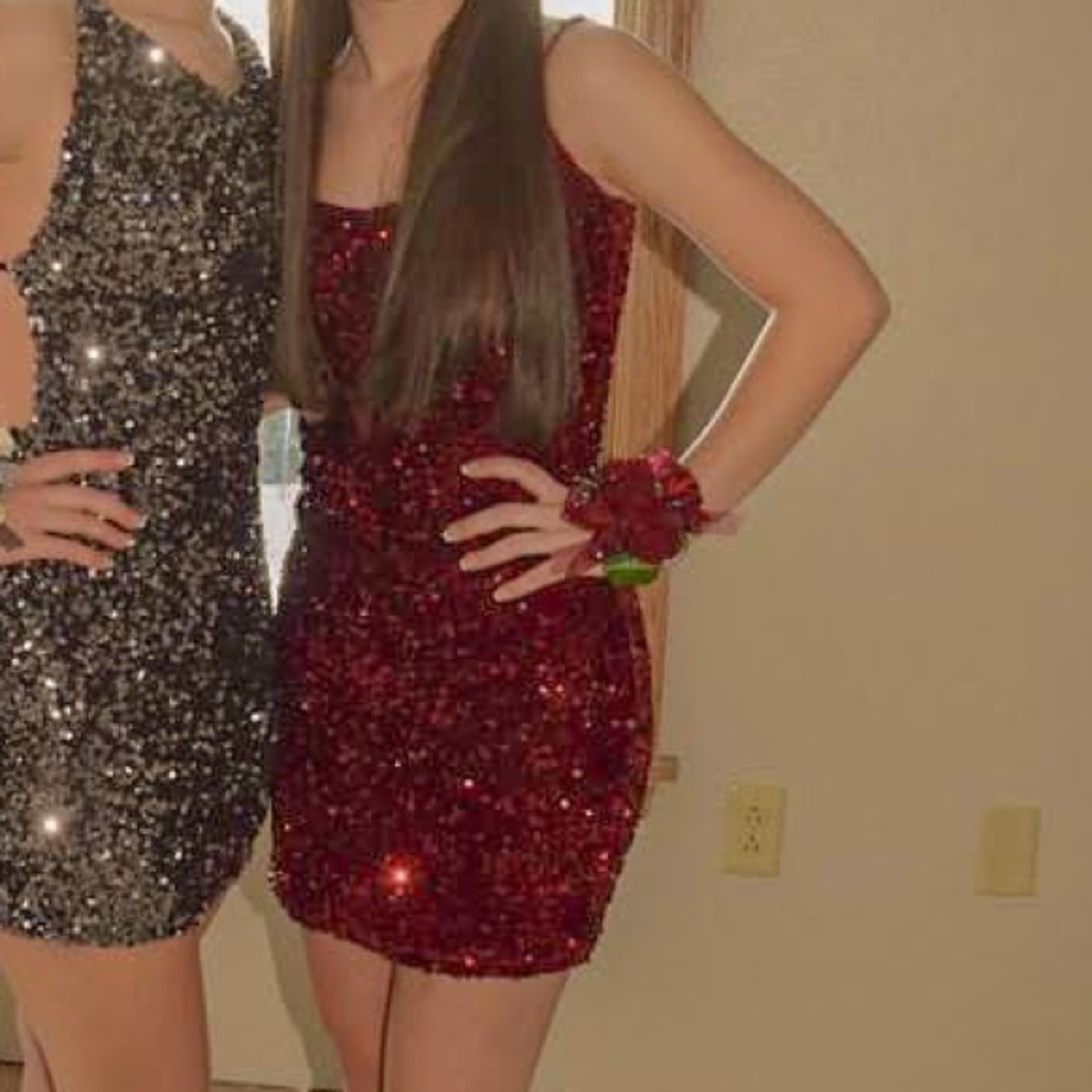 Lucy in the Sky Briar Strappy Sequin Bodycon in Burgundy mini dress